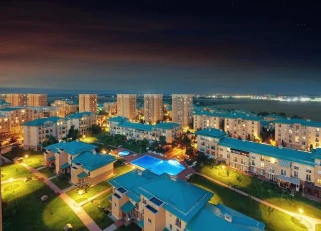 Golden Cosmopolis Lägenhet Cretuleasca Exteriör bild